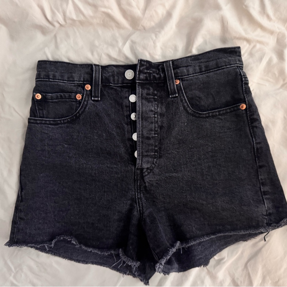 Levi's Ribcage Shorts